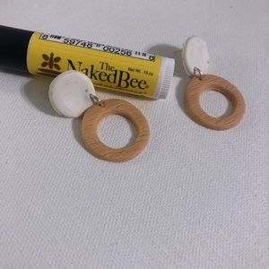 White and beige clay earrings